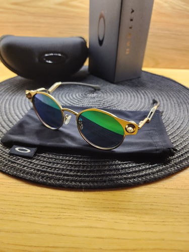 Oakley deadbolt metal titanium - metal,