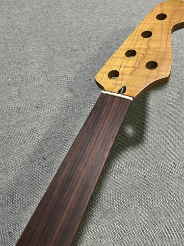 Fretless string roasted - fretless, 5-string