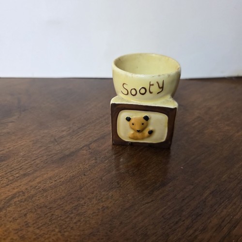 Vintage sooty egg cup keele - sooty,