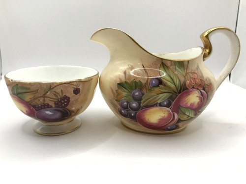Aynsley orchard gold milk - 'orchard,