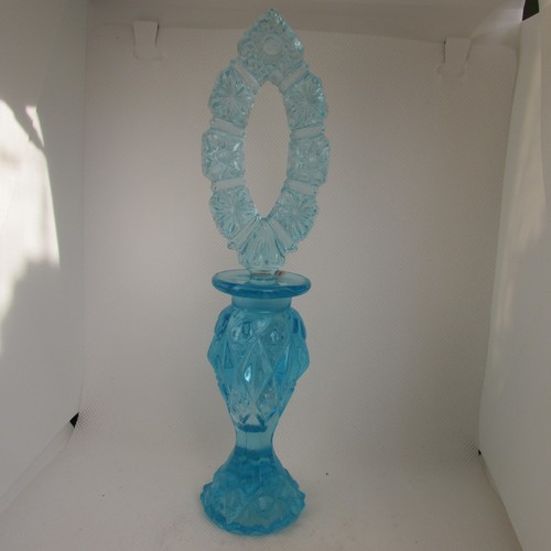 Fenton blue topaz - topaz, diamond