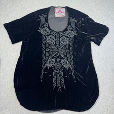 Johnny Was Velvet Tunic Top Size Medium Black Floral Embroidery Short Sleeve