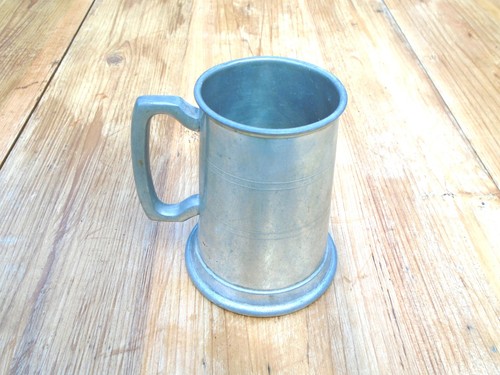 Vintage pewter tankard pint - /,