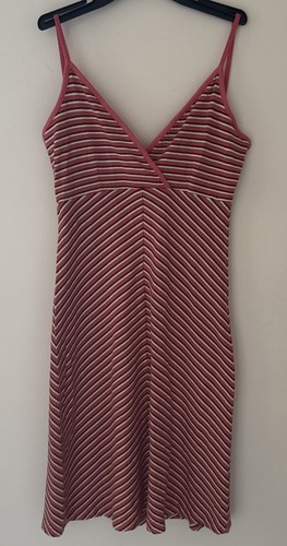 Women size nafnaf v neck - s,