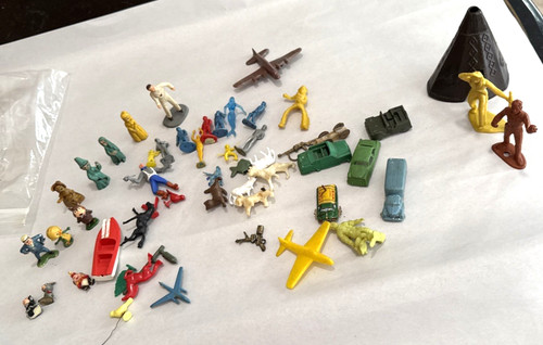 Vintage mini animal figures - vintage,