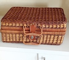 Vintage brown wicker picnic - brown,
