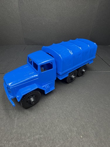 Plastic army men - army, military
