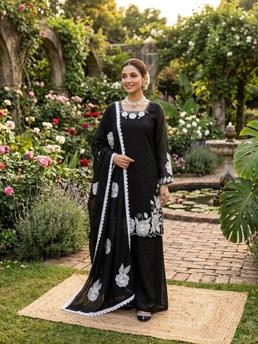 Pakistani salwar kameez ready - pakistani,