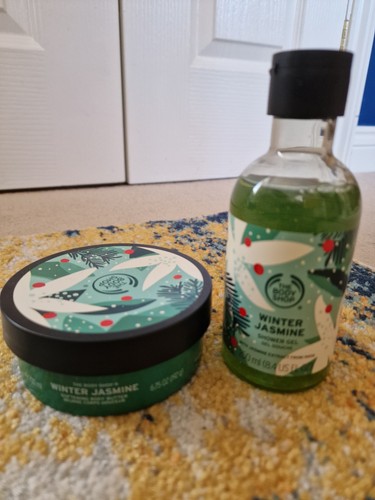 The body shop winter - body,