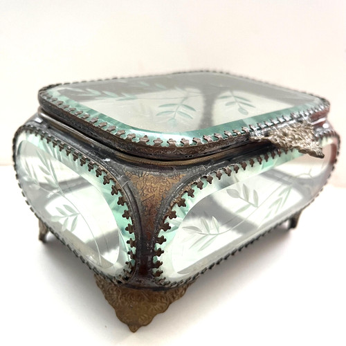 Vintage ormolu jewellery box - vintage,