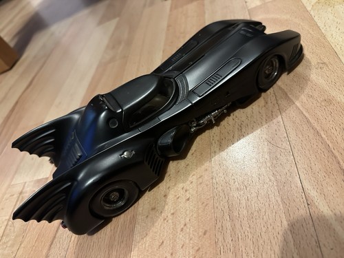 Scale hot wheels - 1/18,