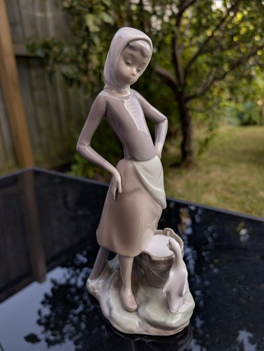 Lladro milkmaid figurine - milkmaid,