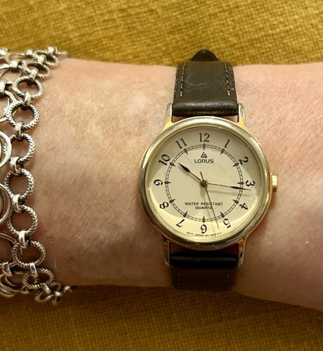 Vintage lorus quartz - vintage, woman's