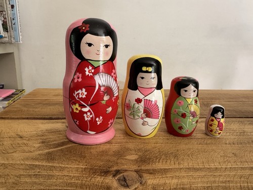 Nesting russian dolls - dolls, ~