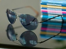 UBER STYLISH Foster Grant ‘Pilot’ Style Polarized Sunglasses/Unisex/RRP: £35