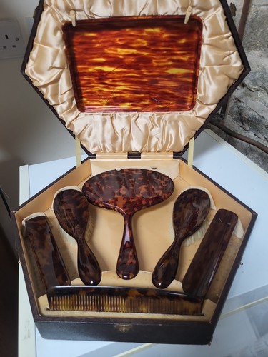 Beautiful vintage faux - vintage,