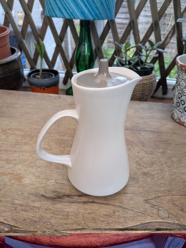 Poole pottery 17cm - 17cm, twin-tone