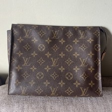 Louis Vuitton Toiletry Monogram Pouch 26 With Extra Liner & Chain &  Dustbag 