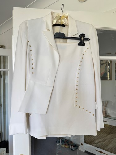 Wonderful suit great - wonderful, in