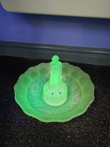 Vintage uranium glass flower - vintage,