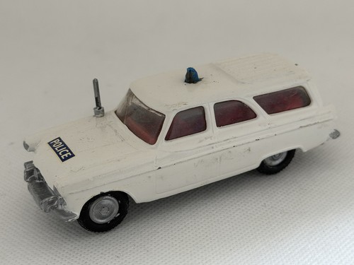 Corgi toys ford zephyr - zephyr, police