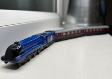 DINKY 798 STREAMLINE TRAIN SET CLASS A4 4-6-2 LOCOMOTIVE & 2 COACHES VINTAGE ‘54