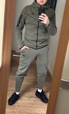 Men’s Nike Tech Fleece