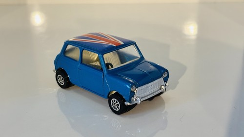 Corgi toys scale - 1/36, #200