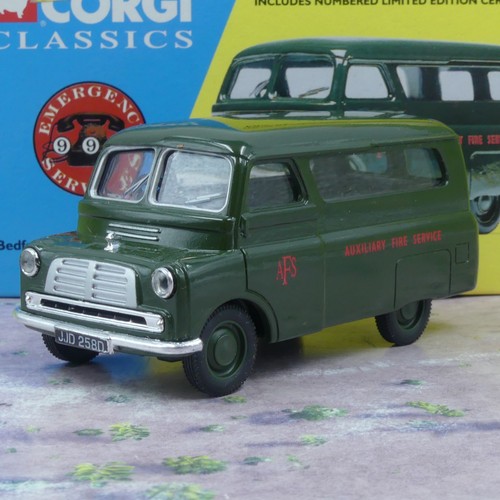 Corgi 05604 bedford van - corgi,
