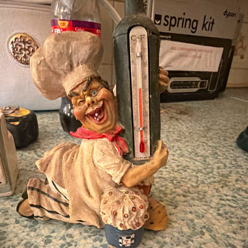 Freestanding chef figurine - chef,
