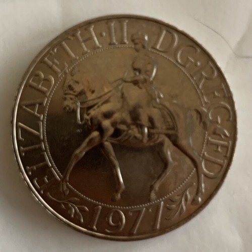 1977 crown elizabeth - crown,