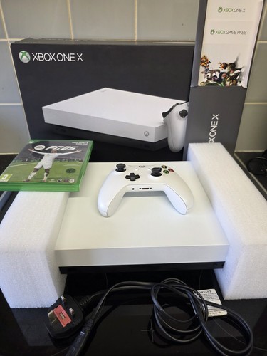 Boxed xbox one - one, 1tb