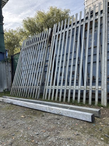 Palisade site yard gate - palisade,
