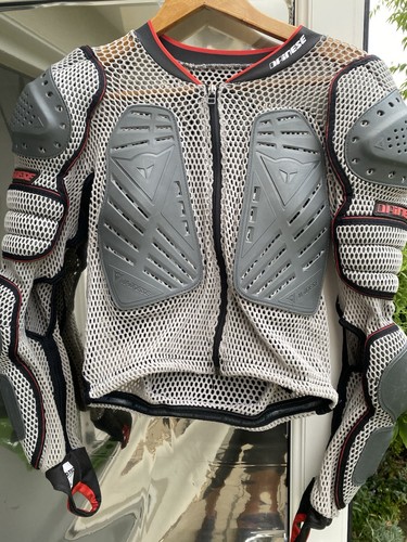 Dainese body armour size - body,