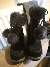 Womens Size 3  Waterproof