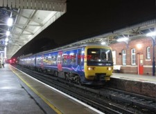 PHOTO  CLASS 166 166215 IN PLATFORM 4 AT BASINGSTOKE 08/10/12  THAMES TURBO 1662