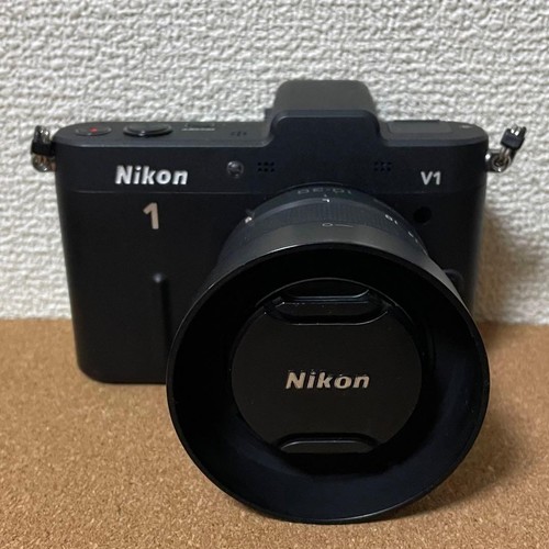 Nikon mirrorless digital - v1,