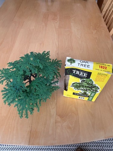 Britains 1822 oak - 1822, tree