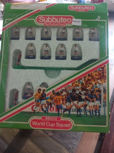 Subbuteo 66000 world cup - cup, squad