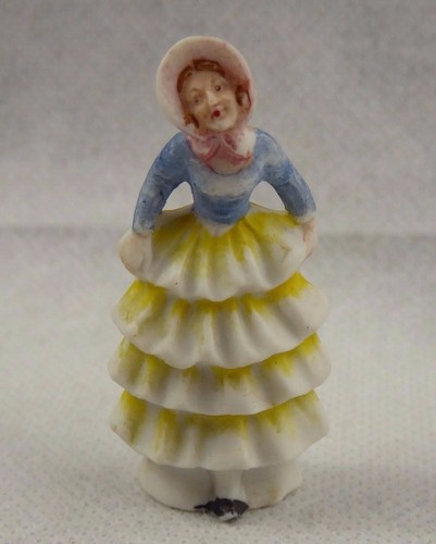 Antique art deco bisque cake - deco,