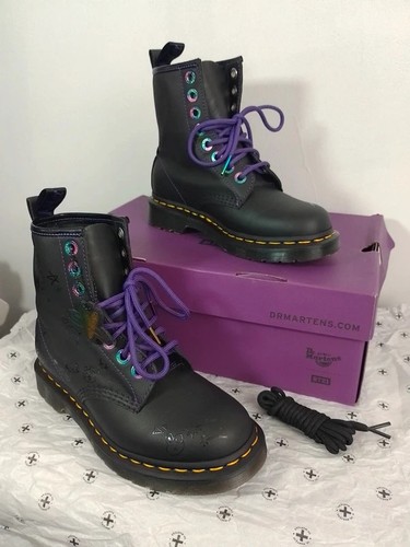 Martens 1460 bt21 collab - dr.,