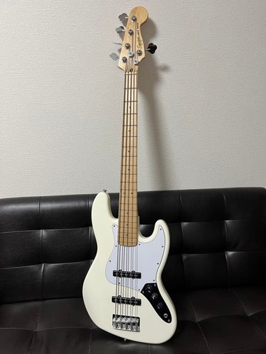 Squier affinity jazz - squier,