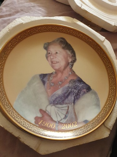 Queen mother plate - queen,