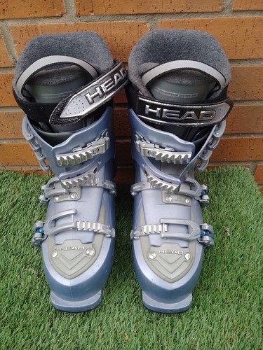Head snowboarding boots on - head,