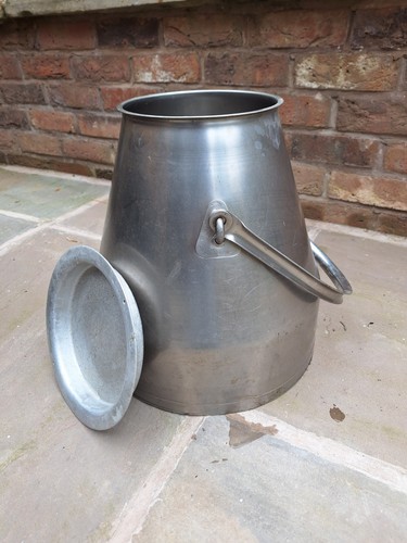 Vintage milk churn pail - milk, ideal