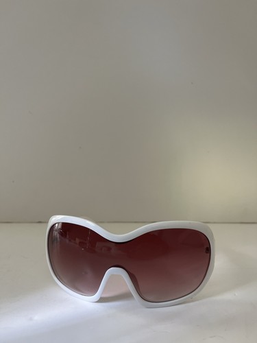 Rounded white frame burgundy - rounded,
