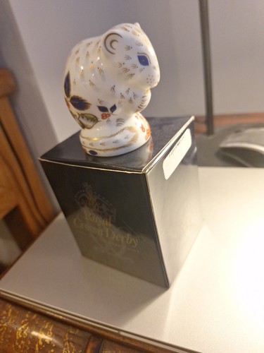 Royal crown derby - crown,