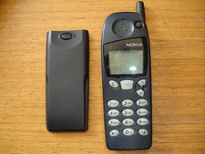 NOKIA 5110 MOBILE PHONE UNLOCKED LOVELY RETRO PHONE & MAINS PLUG
