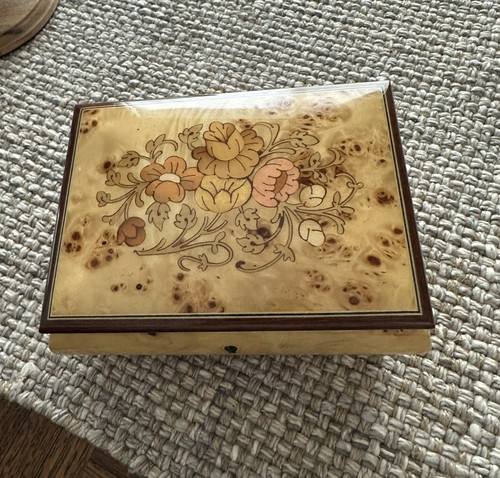 Vintage reuge swiss movement - reuge,