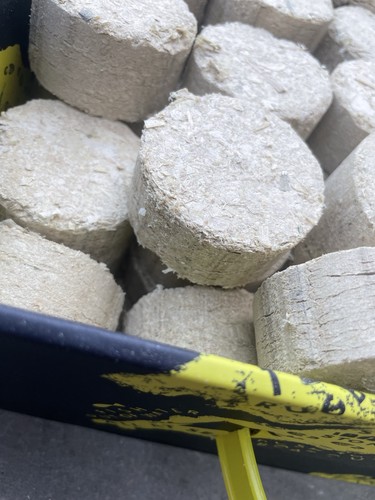 Compressed wood briquettes - 75,